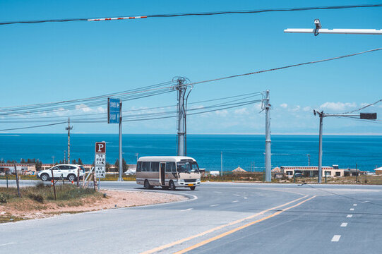 湖邊公路