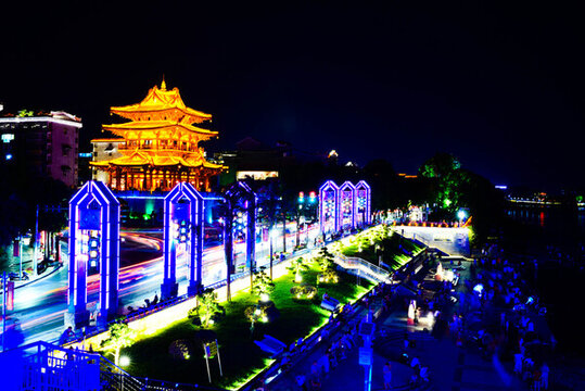 桂林解放橋夜景