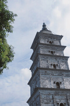 鎮(zhèn)國(guó)寺塔