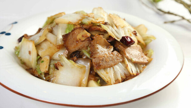 農(nóng)村豬肉炒白菜