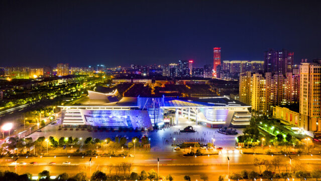 文化藝術(shù)中心夜景