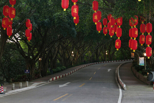 番禺蓮花山道路