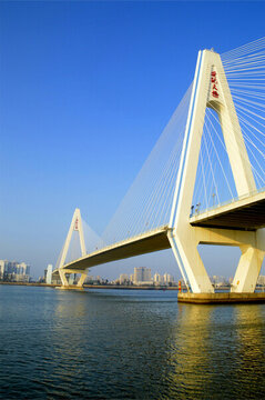 ?？谑兰o(jì)大橋