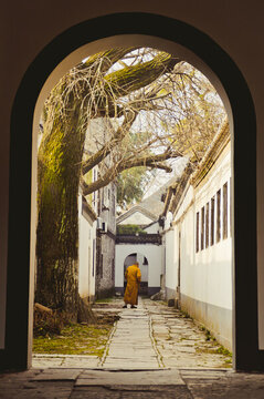 鎮(zhèn)江甘露寺僧人