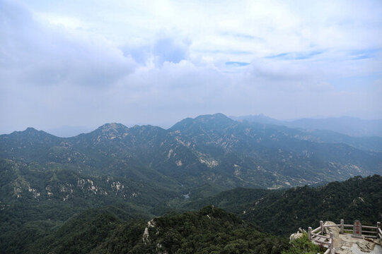 蒙山之顛