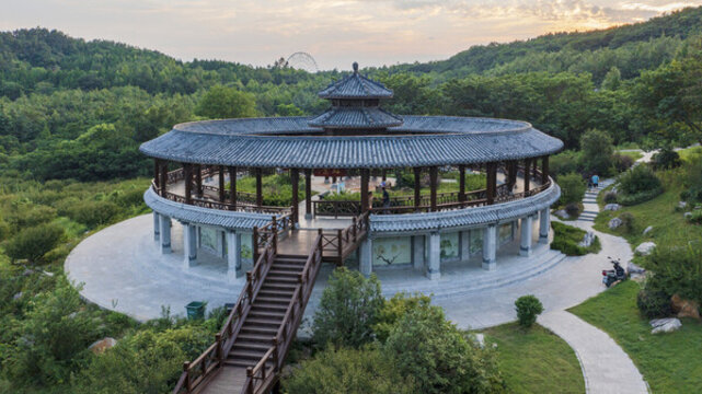 淮南舜耕山梅園觀光亭
