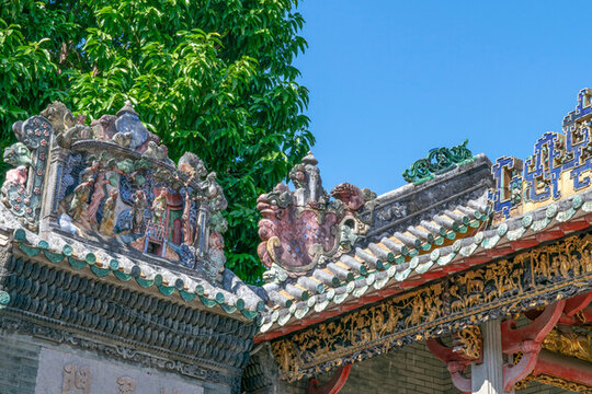 嶺南古建筑屋頂陶塑裝飾
