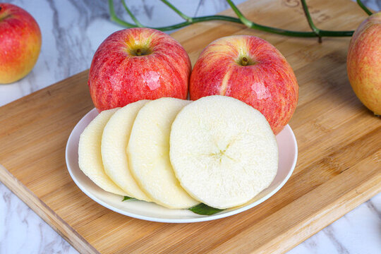 新鮮嘎啦蘋(píng)果