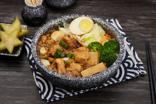 雞肉脆筍飯