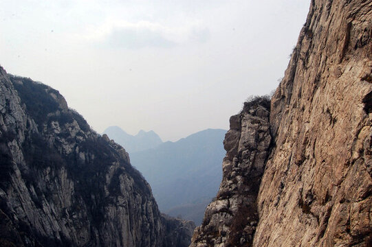 河南登封連天峰