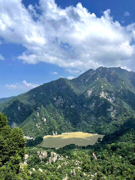 秦嶺翠華山天池