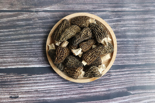 羊肚菌云南野生菌干羊肚菌