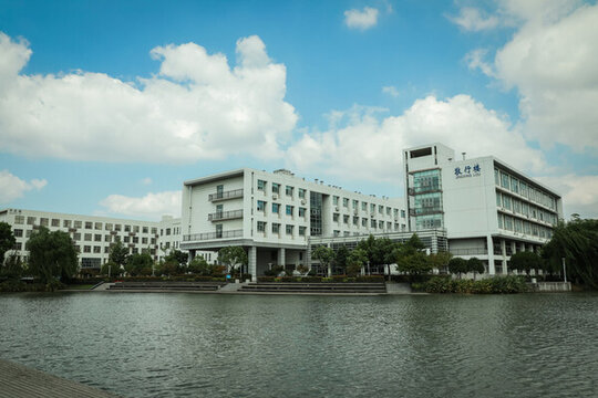 常熟理工校園