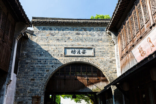 烏鎮(zhèn)西柵青磚黛瓦門樓古建筑