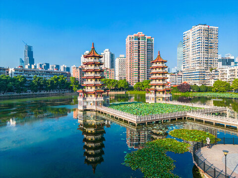 寶島公園龍虎雙塔