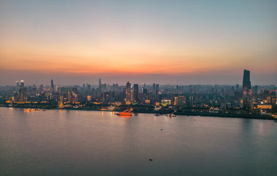 武漢日落夜景