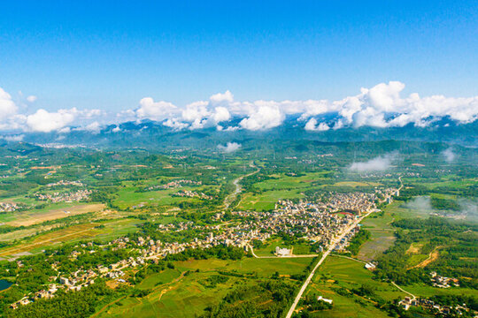 新墟鎮(zhèn)全景
