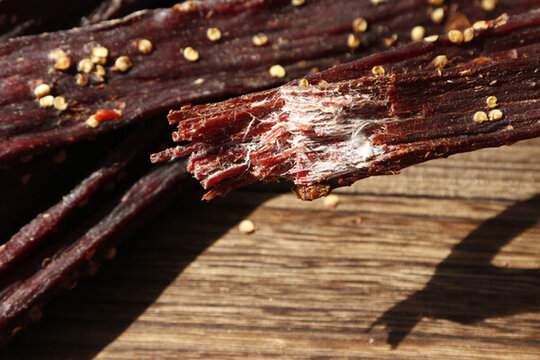 牛肉干風(fēng)干牛肉牦牛肉云南特產(chǎn)