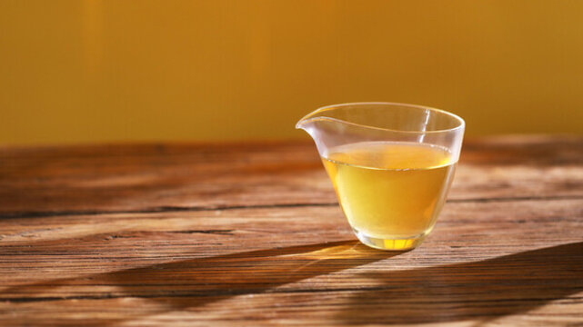 普洱生茶茶湯