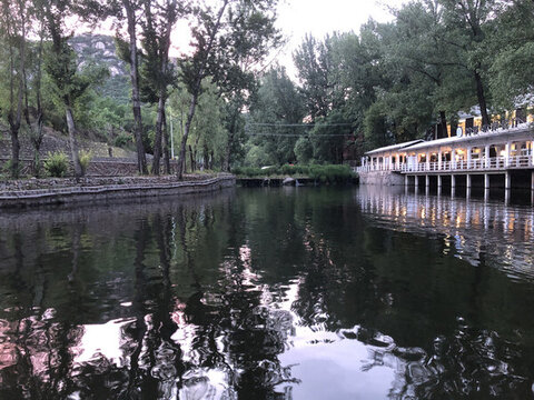 山野度假村