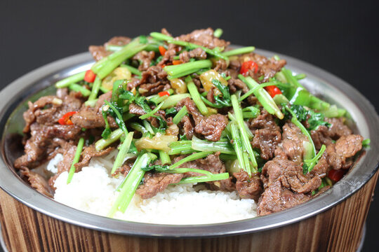 羊肉木桶飯