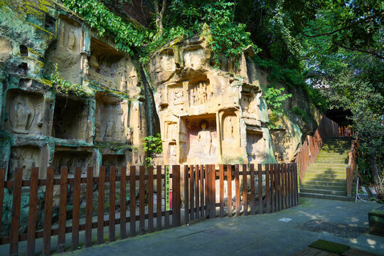 內(nèi)江翔龍山石窟