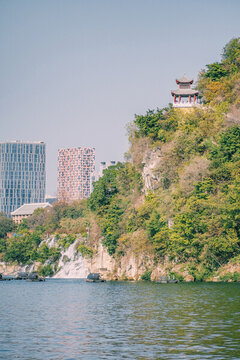 柳州江滨山水风光与城市建筑