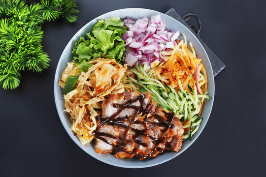 脆皮烤豬肉飯