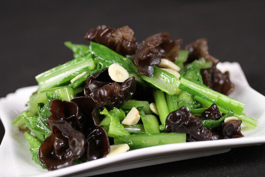 木耳油麥菜