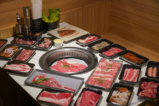 日式燒肉韓式烤肉美食