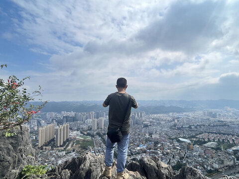 山頂俯瞰
