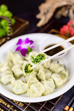 韭菜雞蛋水餃