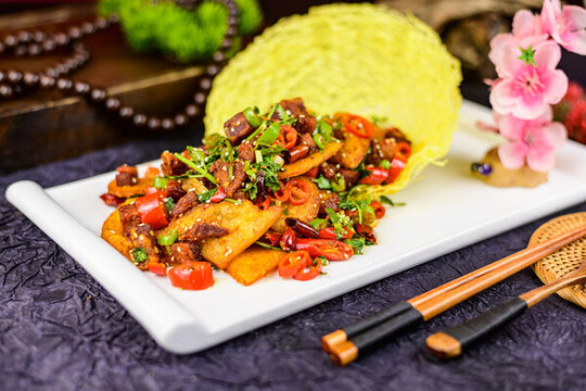 驢肉碗托