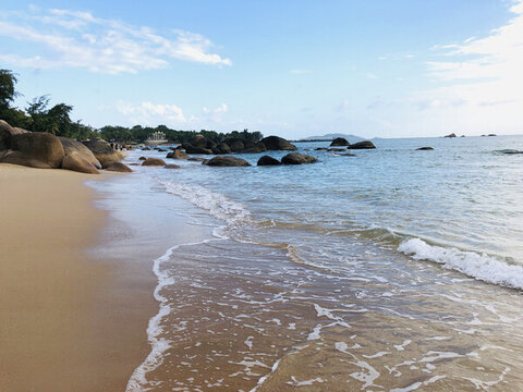 沙灘海浪