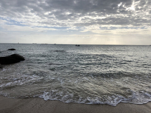沙灘海浪