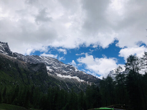 四姑娘山