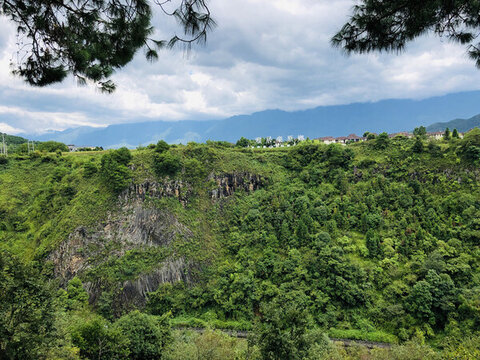 騰沖地?zé)峁珗@