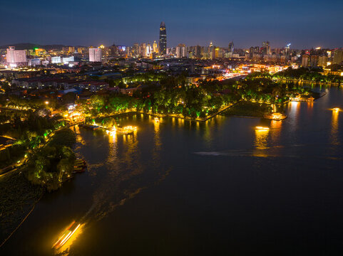 濟(jì)南大明湖超然樓夜景