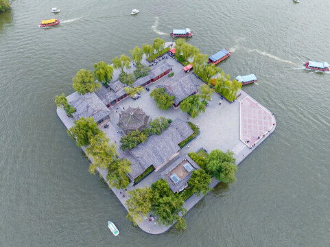 濟(jì)南大明湖公園