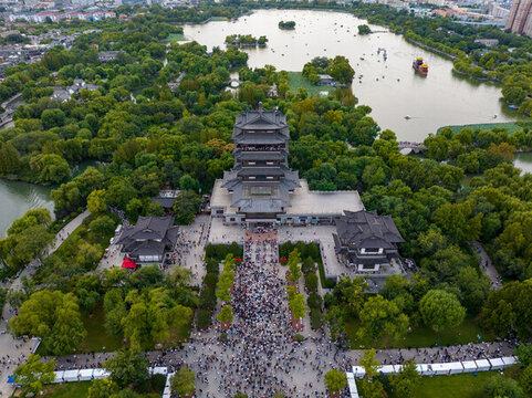 濟(jì)南大明湖公園