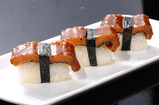 鰻魚壽司