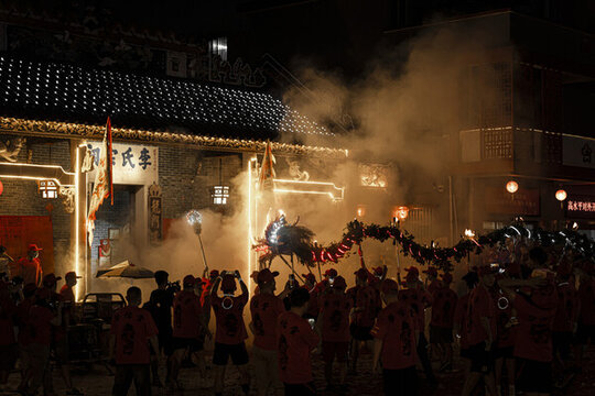 民俗傳統(tǒng)舞火龍