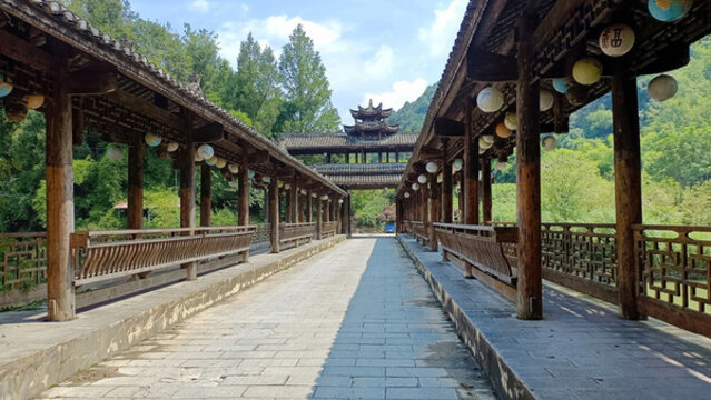 夷水侗鄉(xiāng)的磨水廊橋特寫