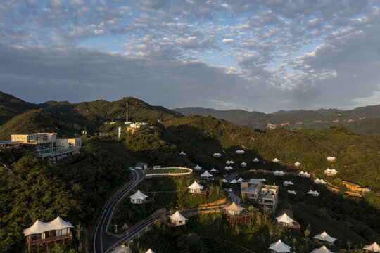 信陽何家寨露營基地