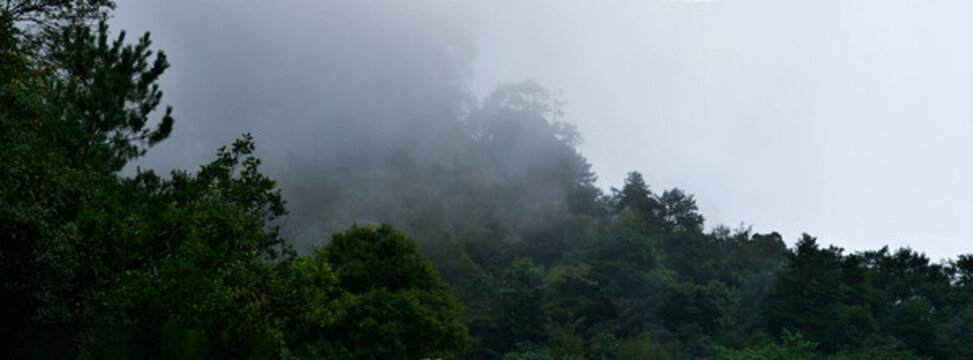 光霧山