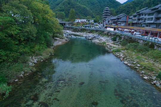 光霧山