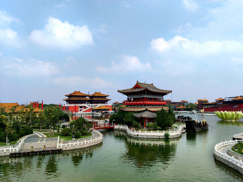 清明上河園