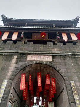黃龍溪