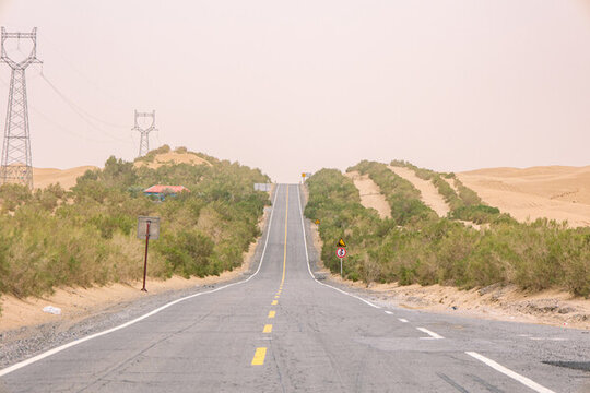 新疆塔里木沙漠公路