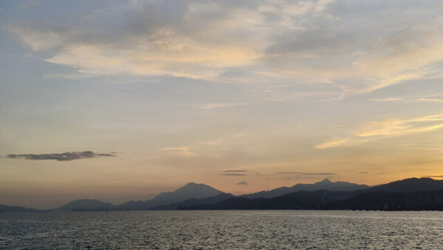 深圳官湖沙灘景色